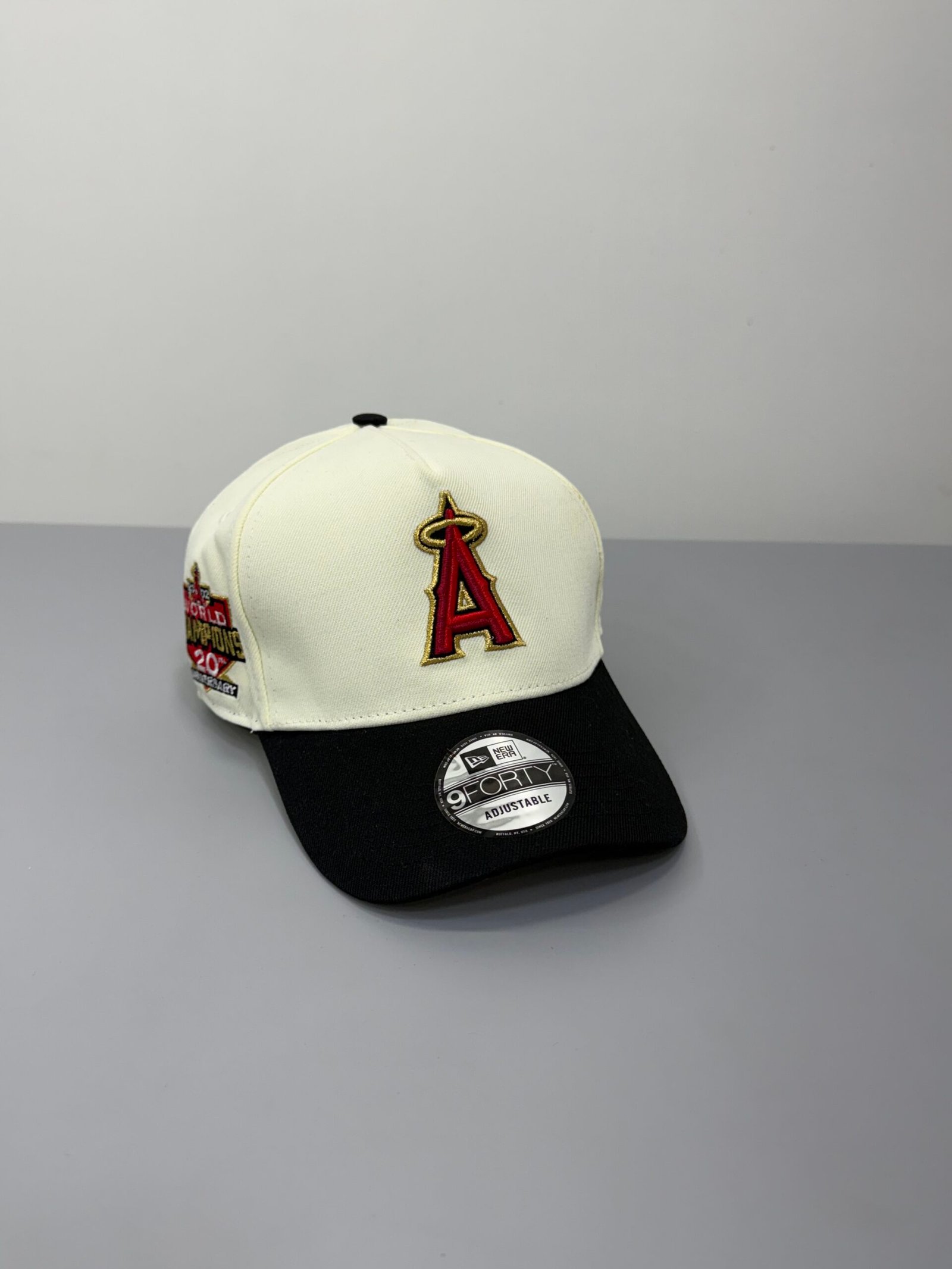 Angel 9forty baseball cap 2) SUPREME 9forty baseball cap